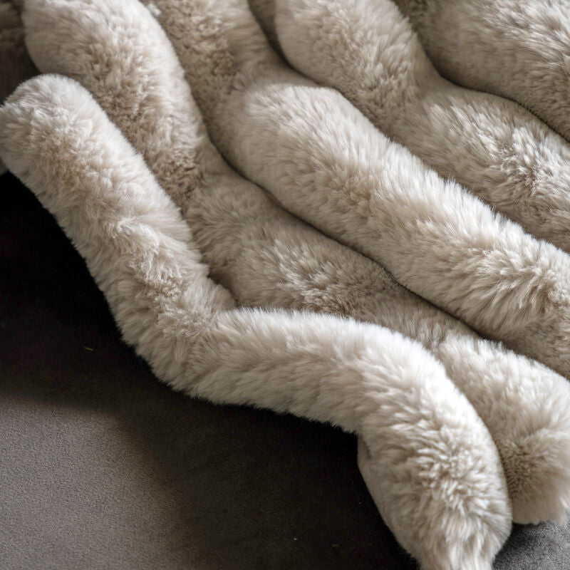 libby ribbed faux fur throw- 6 colours