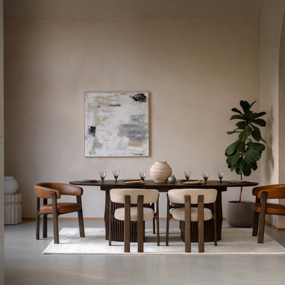 ona dining table
