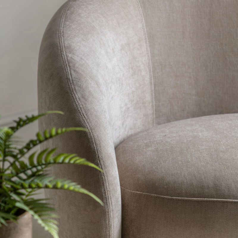 curve sofa in cream