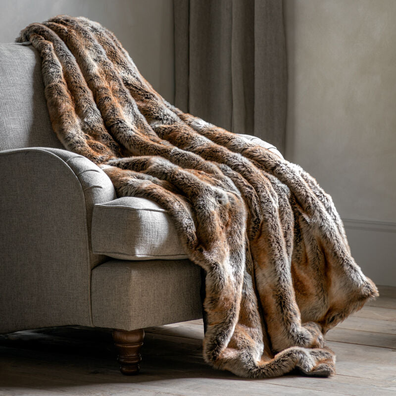 husky faux fur throw