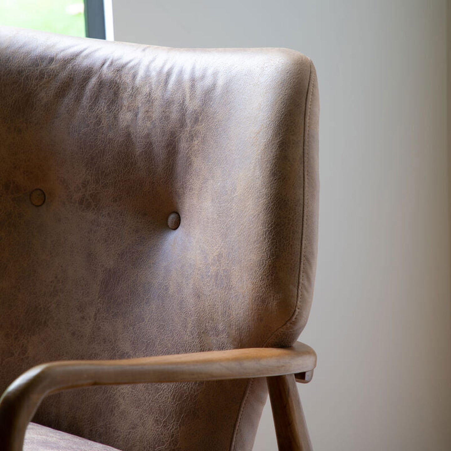 james armchair in leather - nineteen/seventy